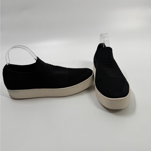 Universal Thread Shoes - Universal Thread Black Slip Ons Size 10